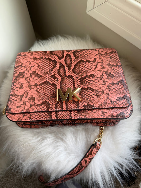 Michael Kors purse