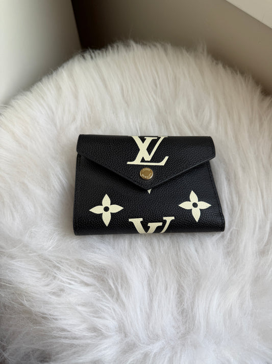 Replica LV wallet